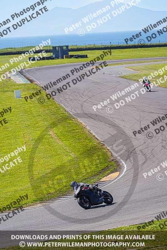 anglesey no limits trackday;anglesey photographs;anglesey trackday photographs;enduro digital images;event digital images;eventdigitalimages;no limits trackdays;peter wileman photography;racing digital images;trac mon;trackday digital images;trackday photos;ty croes